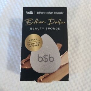 Billion Dollar Beauty Sponge Vegan Charcoal Infused BNIB Boxycharm